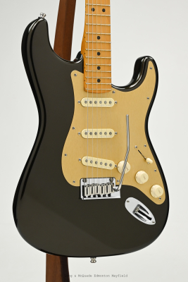 Fender - American Ultra Stratocaster - Texas Tea 3