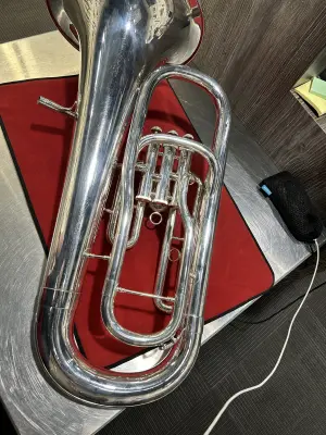 B&S Bb Euphonium Model 3170AS 3 piston valve 2