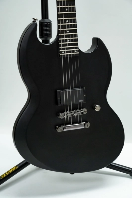 LTD - MFA 600 Matt Devries - Black 2
