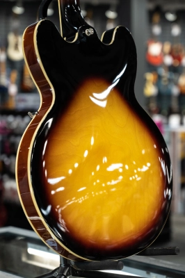 Epiphone - Inspired by Gibson ES-335 - Vintage Sunburst 2