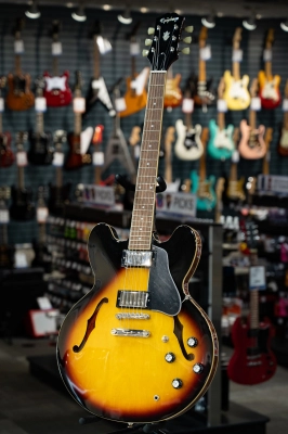 Epiphone - Inspired by Gibson ES-335 - Vintage Sunburst