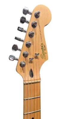 Squier Deluxe Stratocaster - Pearl White Metallic 2