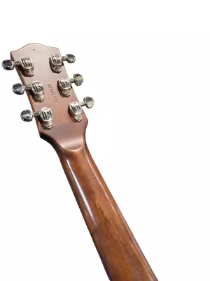 Godin Guitars - Radiator Faded Cream 2