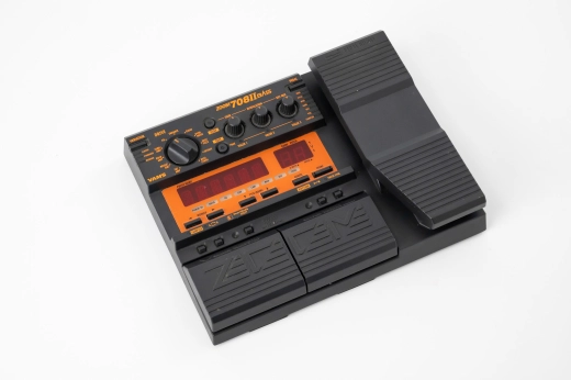 Zoom - 708II Bass FX