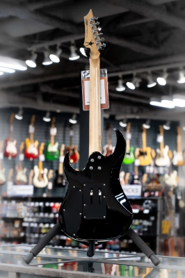 Dean - Michael Batio MAB1 Armor Flame w/ Case 2