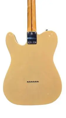 Fender Vintera II 50s Nocaster, Maple Fingerboard - Blackguard Blonde with Gig Bag 2