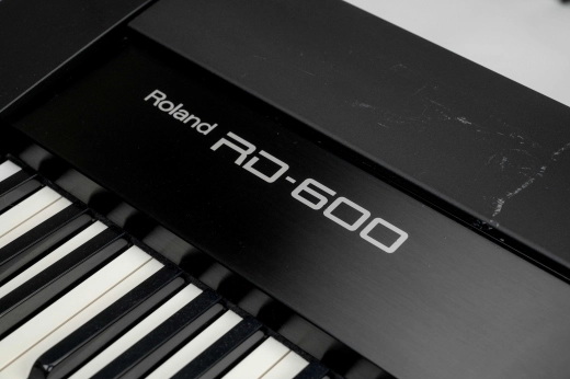 Roland - RD-600 Digital Piano 2