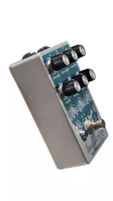 EarthQuaker Devices Sea Machine 2