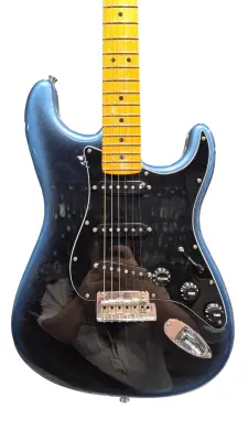 Fender American Pro II Stratocaster - Dark Night 2