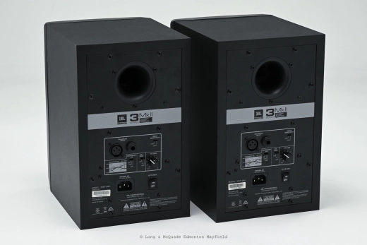 JBL - 305P MkII Powered 5'' Two-Way Studio Monitor (single) 2
