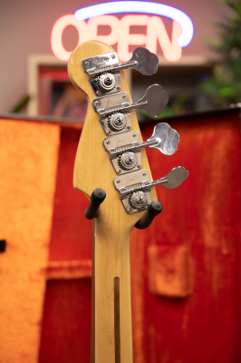 Fender - '78 Precision Bass - 3-Tone Sunburst 6