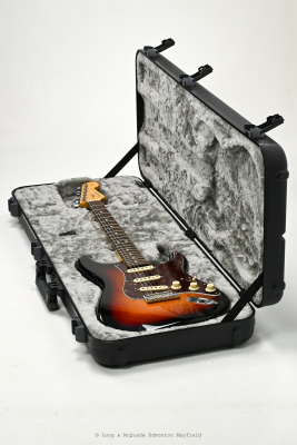 Fender - American Professional II Stratocaster, Rosewood Fingerboard - 3-Colour Sunburst 8