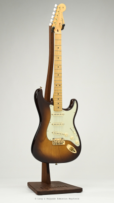 Fender - 75th Anniversary Commemorative Stratocaster, Maple Fingerboard - 2-Colour Bourbon Burst 2
