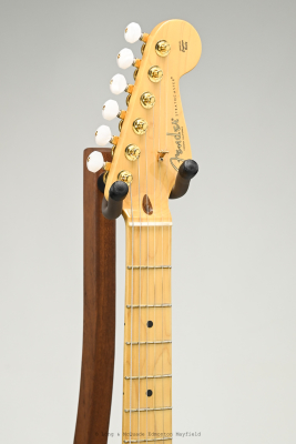 Fender - 75th Anniversary Commemorative Stratocaster, Maple Fingerboard - 2-Colour Bourbon Burst 4