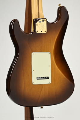 Fender - 75th Anniversary Commemorative Stratocaster, Maple Fingerboard - 2-Colour Bourbon Burst 6