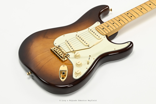 Fender - 75th Anniversary Commemorative Stratocaster, Maple Fingerboard - 2-Colour Bourbon Burst