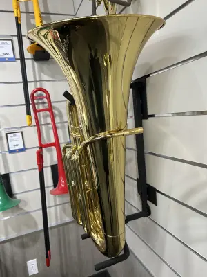 Holton BB663R 3/4 size Tuba 2