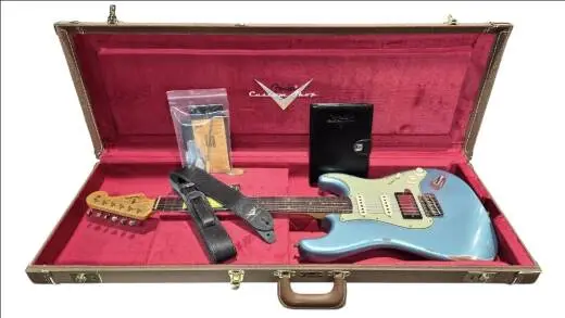 Fender Custom Shop Limited Edition '59 Stratocaster HSS Relic - Daphne Blue Metallic 2