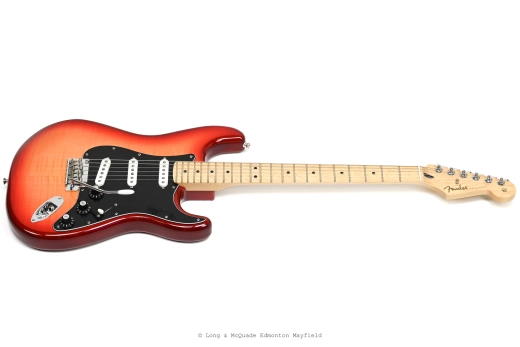Fender - Player Stratocaster Plus Top Maple - Aged Cherry Burst w/ Gigbag