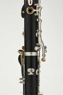 Buffet Crampon - E11 Bb Clarinet w/ Case 4