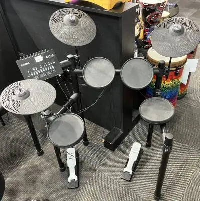 Yamaha - DTX402K Electronic Drum Kit