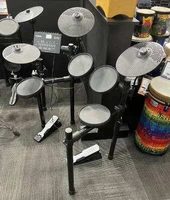 Yamaha - DTX402K Electronic Drum Kit 2