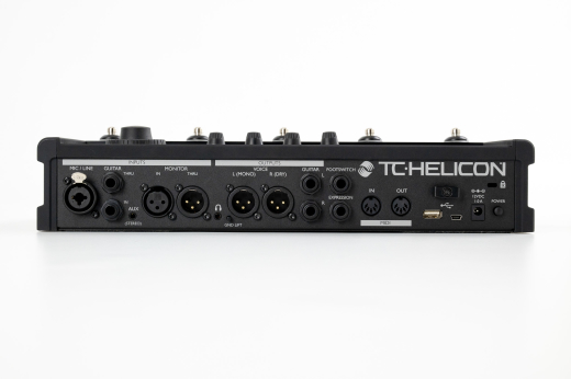 TC-Helicon - Voicelive 3 Extreme Vocal FX W/ Bag & Footswitch