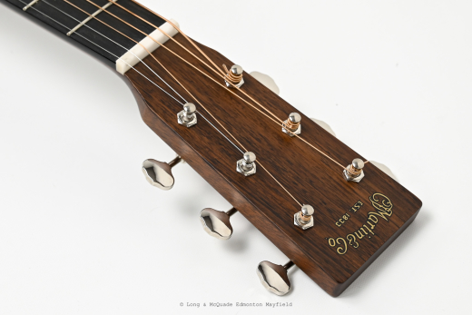 Martin Guitars - 000-18 Spruce Acoustic Guitar w/ Case 4