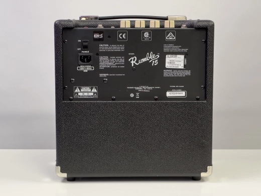 Fender - Rumble 15 Bass Amp 2
