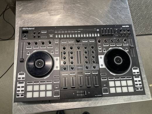 Roland DJ-808 4-Channel DJ Controller For Serato DJ