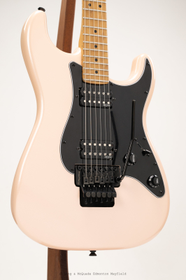 Squier - Contemporary Stratocaster HH FR, Roasted Maple Fingerboard - Shell Pink Pearl 3