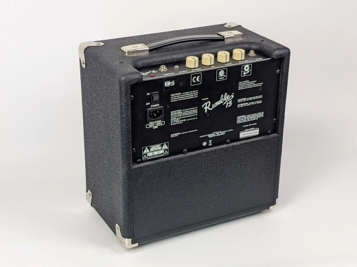 Fender - Rumble 15 V3 2
