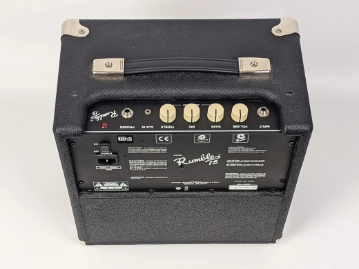 Fender - Rumble 15 V3 2