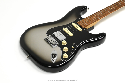 Fender - Player Plus Stratocaster HSS, Pau Ferro Fingerboard - Silverburst 2