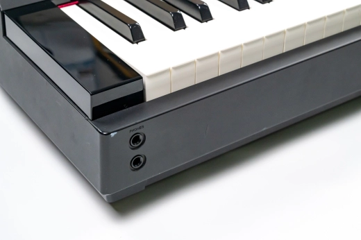 Yamaha - P255 Portable Digital Piano 2