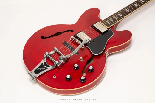 Epiphone - Inspired by Gibson ES-335 w/Bigsy - Limited Edition Cherry w/ Case