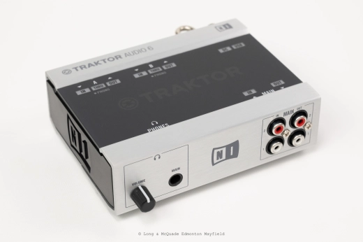 Native Instruments - Traktor Scratch A6 Digital DJ System 2