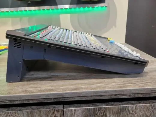 Allen & Heath - W4 1202 2