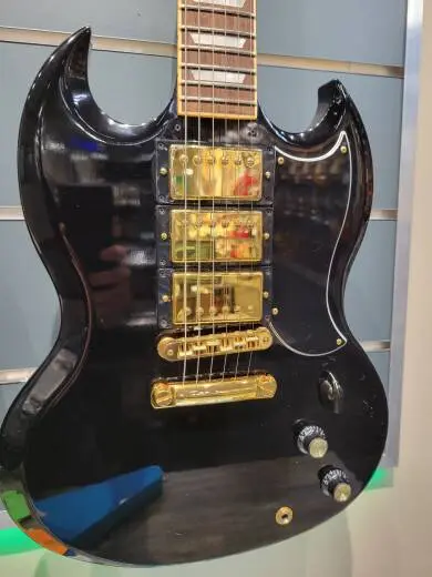 GIBSON SG3 Black and Gold (07/08) 2