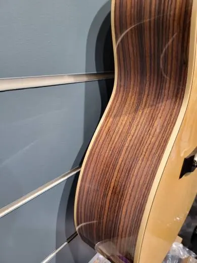 Taylor Guitars - 814CE STD 2