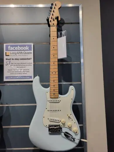 SQUIER DLX STRAT MN DAPHNE BLUE