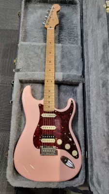 FENDER DE PLAYER STRAT HSS RMN SHELL PINK 2