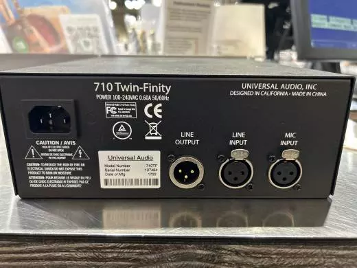Universal Audio - 710 TWIN-FINITY 2