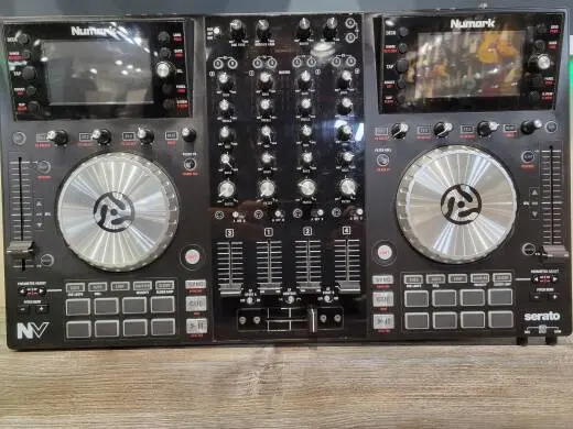 Numark - NVII