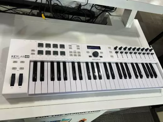 Arturia - KEYLAB ESSE 49