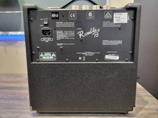 Fender Rumble 15 - Rumble Series 15 Watt Bass Amp (V3