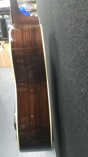 Martin Guitars - D-28 7