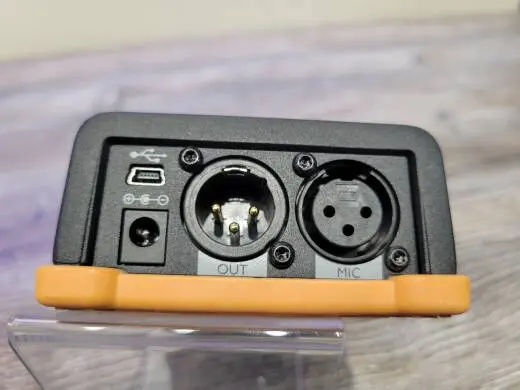 TC-Helicon - VOICETONE T1 2