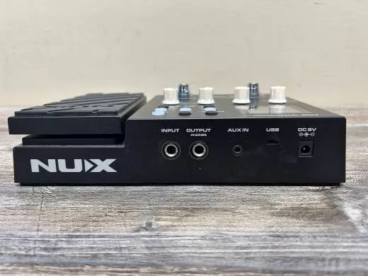 Nux - MG-300 Modeling Guitar Processor 2