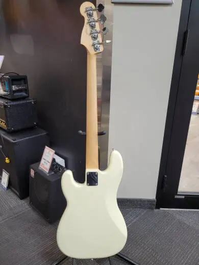 FENDER STANDARD P-BASS MPL BLK/PG OWT 2